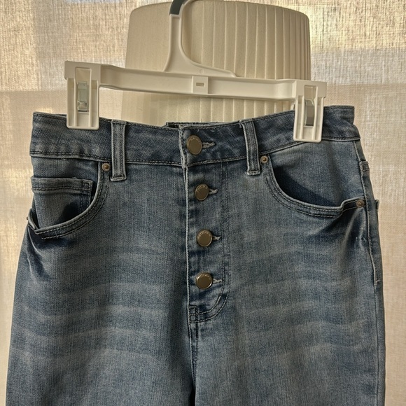 Forever 21 EUC Rhinestones Jeans - Picture 5 of 17